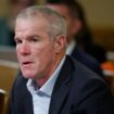 Amid Brett Favre’s Parkinson’s diagnosis, neurologist discusses how concussions impact risk