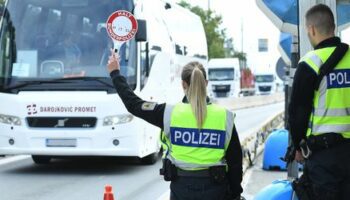 Neue Grenzkontrollen in Deutschland sind laut Polizeigewerkschaft kaum wirksam