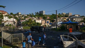 A la Martinique, le couvre-feu partiel étendu et prolongé jusqu’à jeudi en raison des violences urbaines