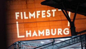 Das Filmfest Hamburg wird am 26. September eröffnet und geht bis zum 5. Oktober 2024. Foto: Jonas Walzberg/dpa