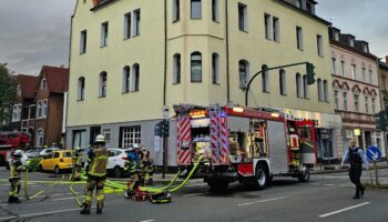 Zwei Brände in Essen, viele Verletzte, zwei Kinder in Lebensgefahr