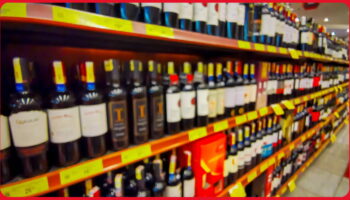 Un expert a testé les bouteilles de la foire aux vins Lidl, l'une d'elles l'a épaté et elle ne coûte que 4 euros