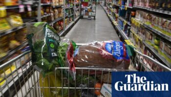 ACCC sues Coles and Woolworths over allegations of ‘illusory’ discounts on common products