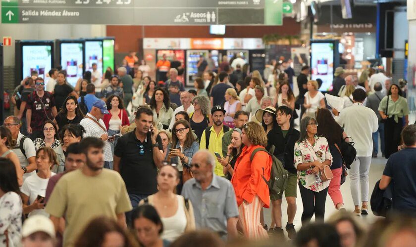 Atrapado en el (nuevo) viernes negro ferroviario: No hay misión imposible para Adif, Renfe y Óscar Puente