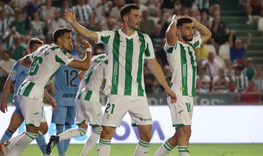 Córdoba CF - Málaga en directo: resumen, goles y minuto a minuto del partido de la Liga Hypermotion 2024-2025