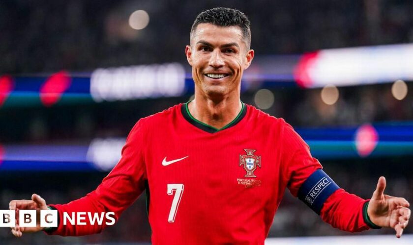 Cristiano Ronaldo becomes first person to hit 1bn social media followers