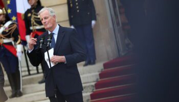 DIRECT. Nouveau gouvernement : Michel Barnier espère une officialisation ce samedi, des manifestations attendues