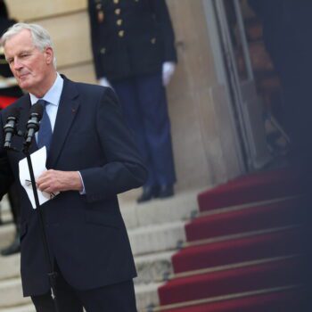 DIRECT. Nouveau gouvernement : Michel Barnier espère une officialisation ce samedi, des manifestations attendues