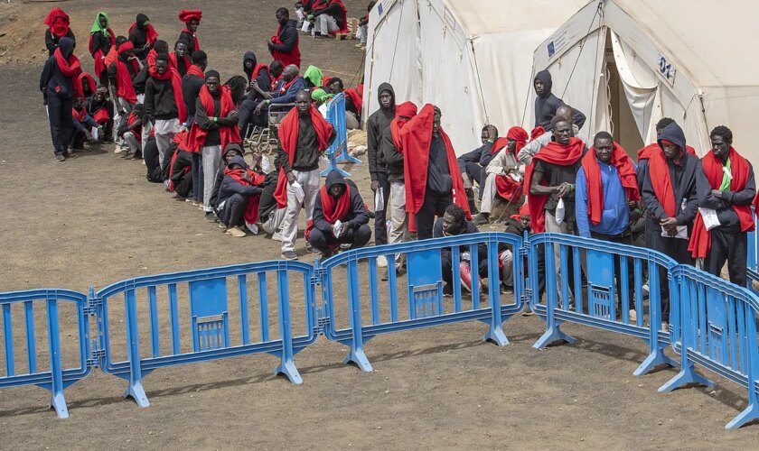 El 74% de los españoles pide más control en las fronteras, hasta el 66% de los socialistas y el 40% de los votantes de Sumar