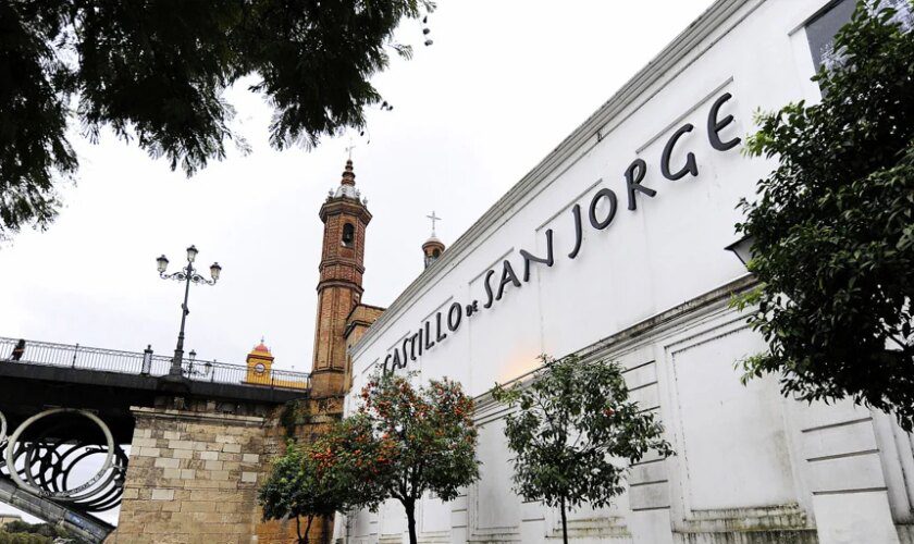 El ICAS cede el uso del Castillo de San Jorge a Fiestas Mayores para el museo del arte sacro