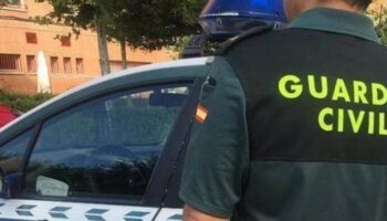 Encuentran incendiado en un pueblo de Sevilla un coche robado con el que se cometieron diez delitos