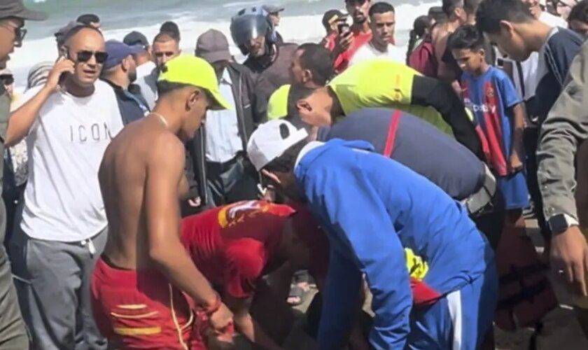 Encuentran un cadáver en una playa marroquí que cuenta con un dispositivo policial para evitar el paso a Ceuta