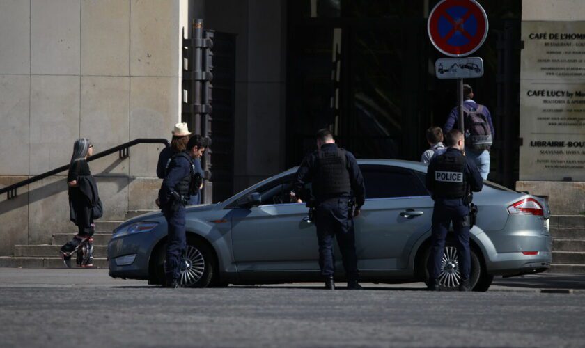 Essonne : un agent pénitentiaire interpellé en possession d’une importante quantité de cocaïne