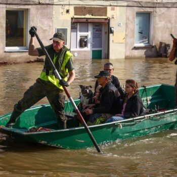 Europe floods: EU plans €10 billion aid for affected members