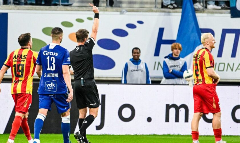 Football : exclu en 15 secondes… Le drôle de match d’un joueur de Malines