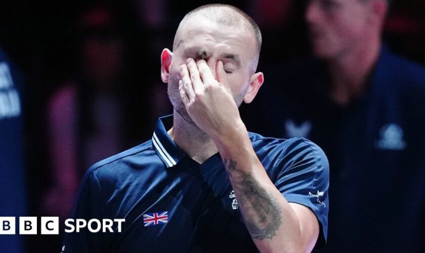 Dan Evans reacts after his loss to Denis Shapovalov