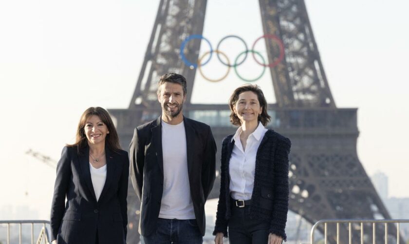 Garder les anneaux olympiques sur la tour Eiffel&nbsp;: ne pas prolonger un amour d’été