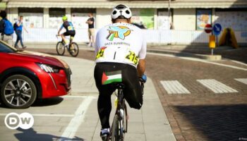 Gaza's disbaled cyclists deliver aid, inspiration and hope