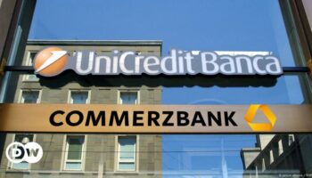 Germany decries UniCredit bid for Commerzbank 'unfriendly'