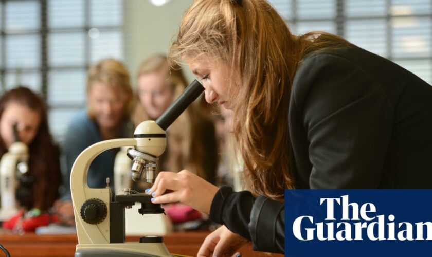 Grammar schools in England must publish details on entry tests, tribunal rules