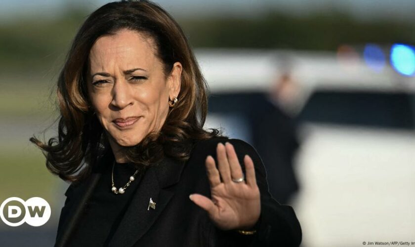 Harris lands in Philadelphia ahead of debate against Trump