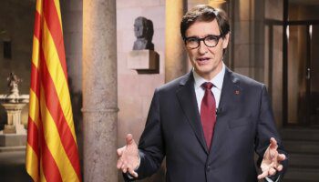 Illa reivindica la "nación" catalana y esconde el concierto económico pactado con ERC en su primer discurso de la Diada