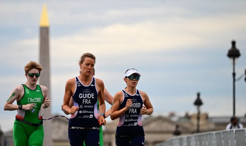 Jeux paralympiques : la triathlète Héloïse Courvoisier veut « sensibiliser » autour du cancer de l’œil