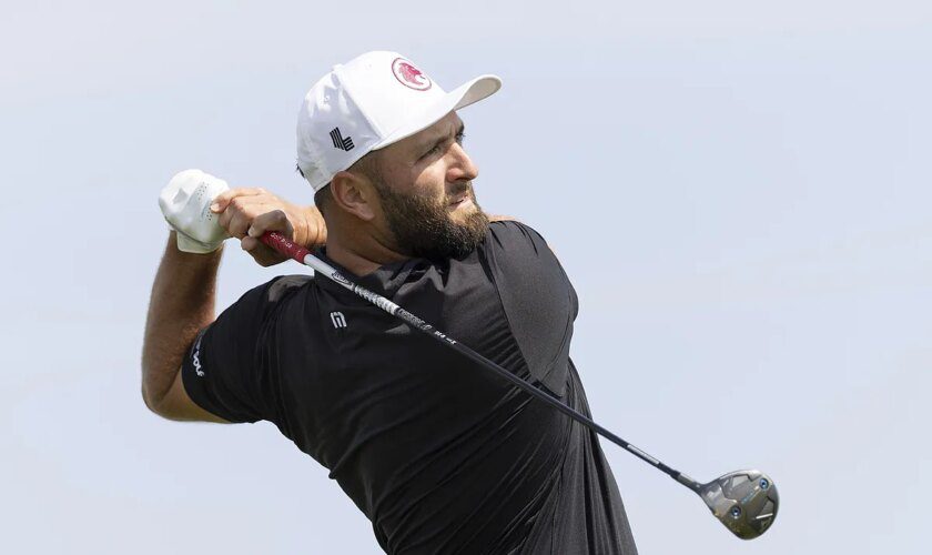 Jon Rahm gana en Chicago y es el jugador del año en el LIV: 18 millones más y un anillo al estilo NBA