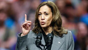 Kamala Harris presiona a Trump aceptando un segundo debate en la CNN y él dice que es "demasiado tarde"