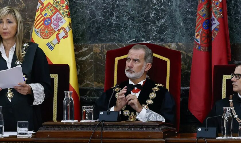 La nueva presidenta del TS y el CGPJ se estrena con un aviso a  los políticos: "Ningún poder del Estado puede dar instrucciones a los jueces sobre cómo interpretar el ordenamiento jurídico"