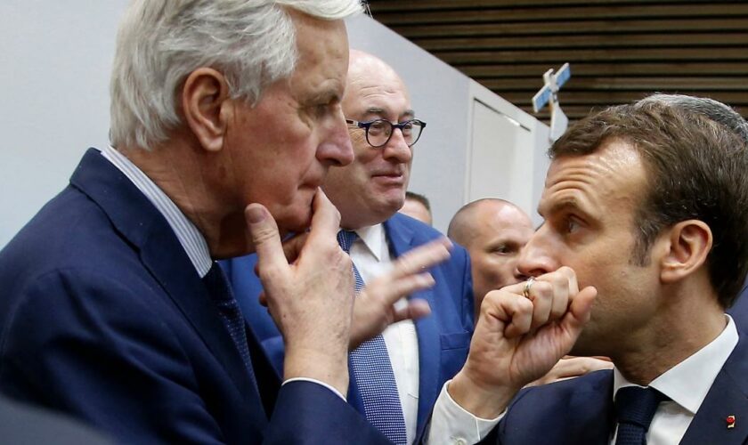 Les deux tiers des Français invitent Macron à laisser Barnier gouverner