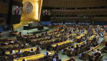 Llega el primer informe sobre la IA de la ONU: supervisión como con el cambio climático, 'botón rojo' ante amenazas y un fondo para el Sur Global