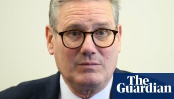 Long-term sick need to get back to work where they can, says Starmer