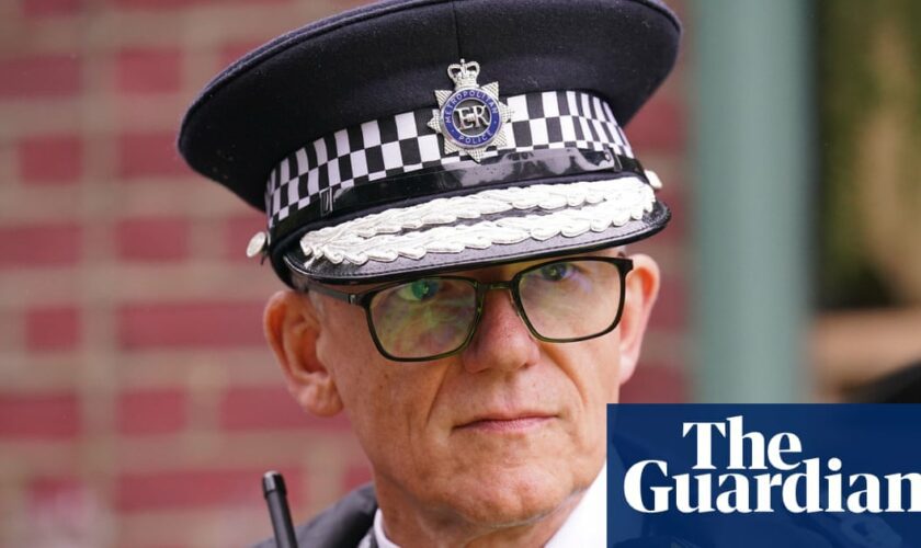 Met police chief hails race action plan as ‘a step in the right direction’