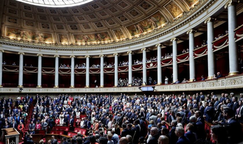 «Nous faisons face à une alliance des perdants» : à l’Assemblée, Michel Barnier déjà sous la menace d’une motion de censure