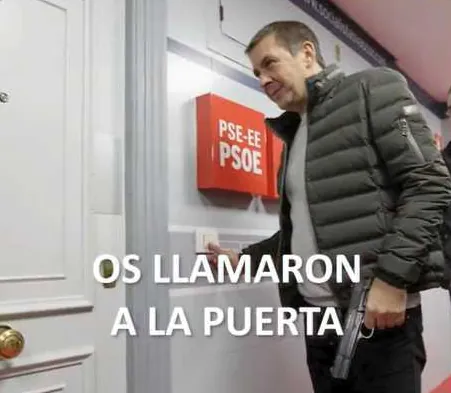 Polémica en las redes en Navarra: UPN critica los pactos del Sánchez con Bildu con una foto de Otegi con pistola en la sede del PSOE