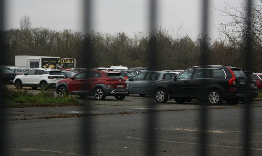 Prison avec sursis et fortes amendes pour les gérants d’un parking illégal de l’aéroport d’Orly à Ris-Orangis