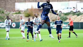 Red Star-Paris FC (1-3) : le derby pour les Parisiens, provisoirement en tête de la Ligue 2