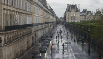 Rue de Rivoli : la fronde des commerçants pour obtenir des baisses de loyer face à la faible fréquentation