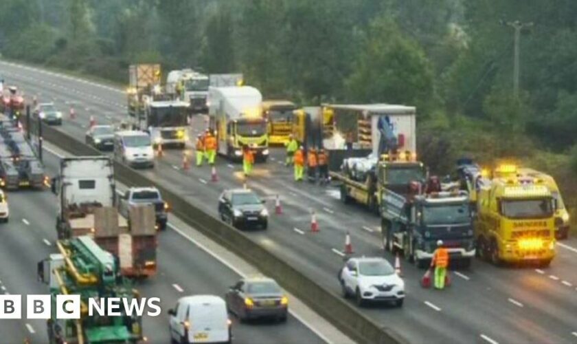 Ten-mile jams on M25 following lorry fire