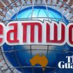 Tiger mauls animal handler at Dreamworld theme park on the Gold Coast