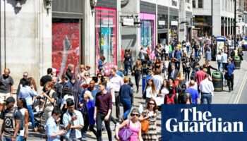 Traffic to be banned from London’s Oxford Street under Sadiq Khan plan