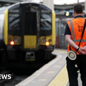 Train drivers accept pay deal to end two years of strike action