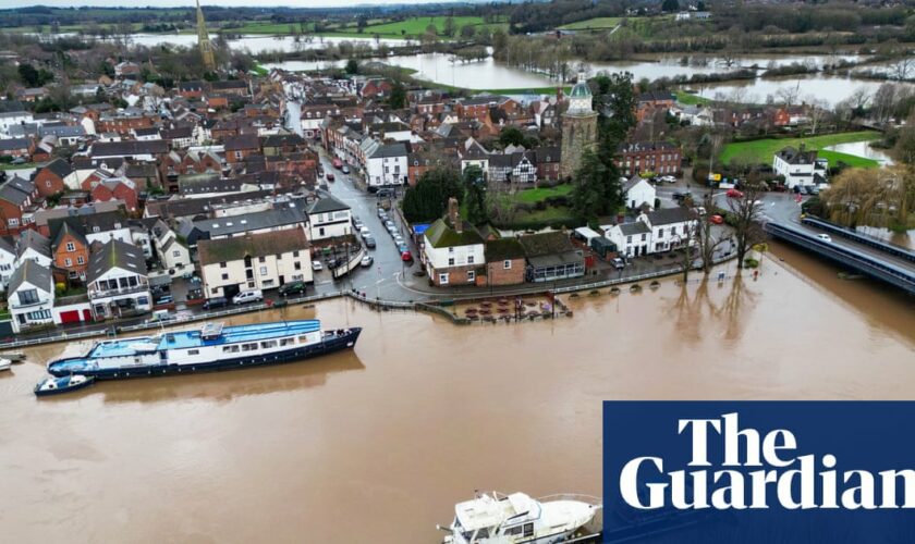 UK faces another autumn and winter of flooding, Met Office warns