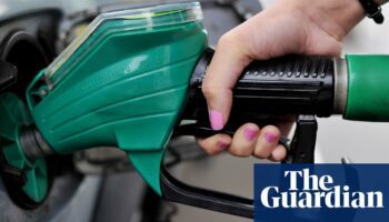 UK petrol and diesel prices falling at fastest rate this year, says RAC