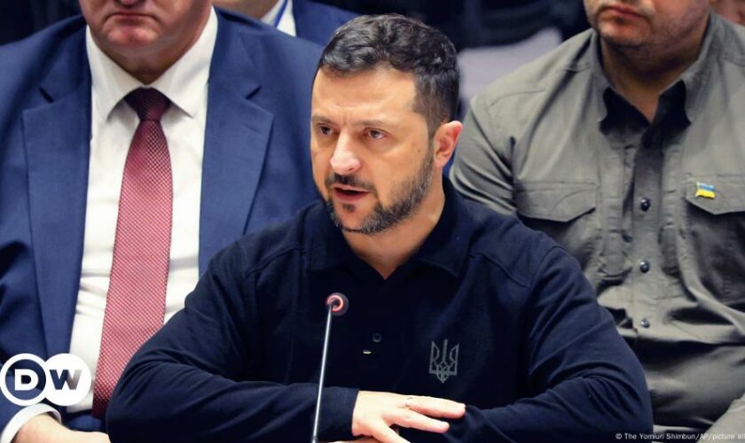 Ukraine updates: Zelenskyy warns UN on nuclear plant safety