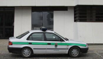 Un niño de 12 años equipado con un cuchillo y un chaleco antibalas apuñala a seis compañeros en una escuela en Portugal