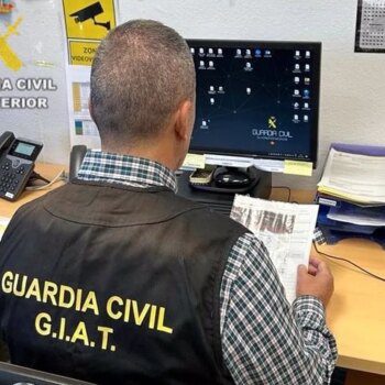 Una macrooperación contra el cibercrimen se salda con 33 detenidos por estafar a al menos 16 personas en Burgos