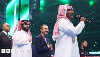 Turki Alalshikh was in the ring as the Saudi Arabian national anthem was played at Dubois versus Joshua