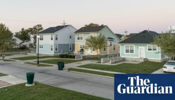 ‘A break from the heat’: Americans most affected by climate crisis head midwest